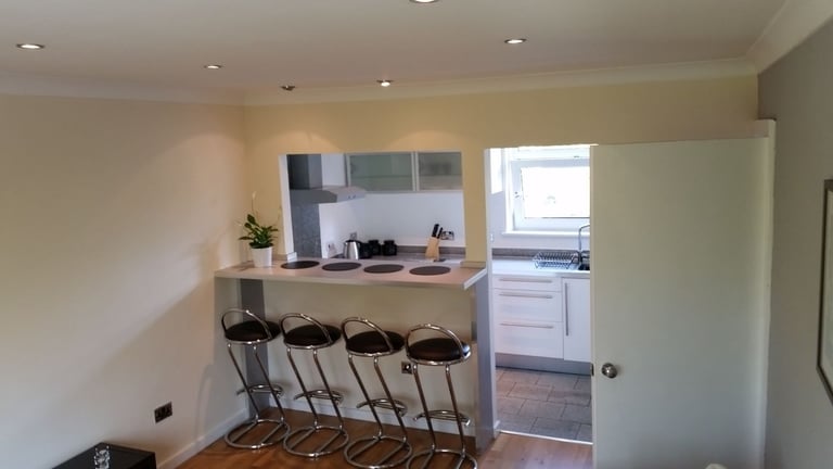 Modern one bedroom fully furnished flat - Pollokshields - 775pcm