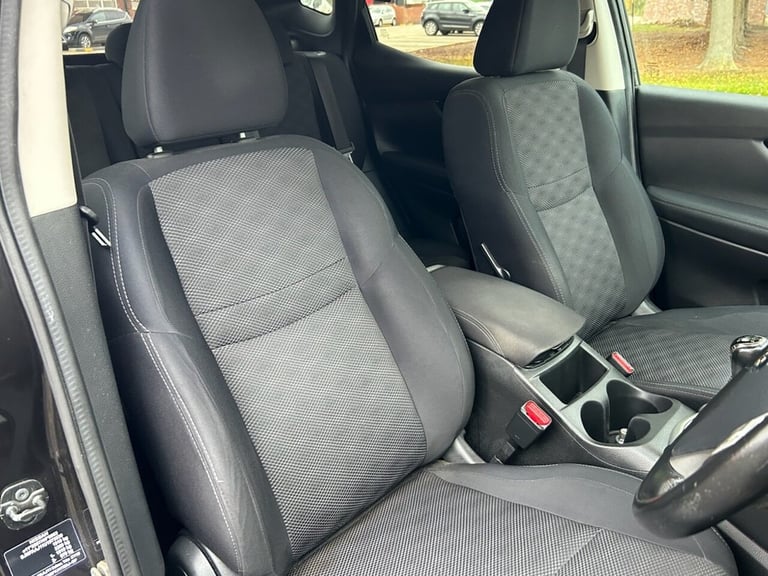 2017 Nissan Qashqai 1.5 dCi N-Connecta SUV 5dr Diesel Manual 2WD Euro 6 (s/s) (110 ps) HATCHBACK ...