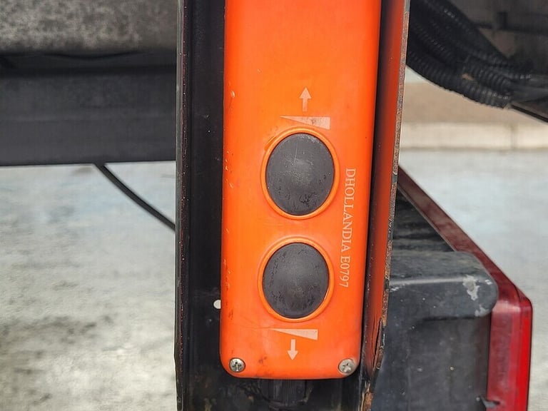 2022 Ford Transit 350 EcoBlue Leader Luton TDCI 130ps 4.1m with Air Con, Tail Lift &amp; 1 Owner ...