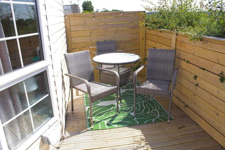 STATIC CARAVAN / HOME 