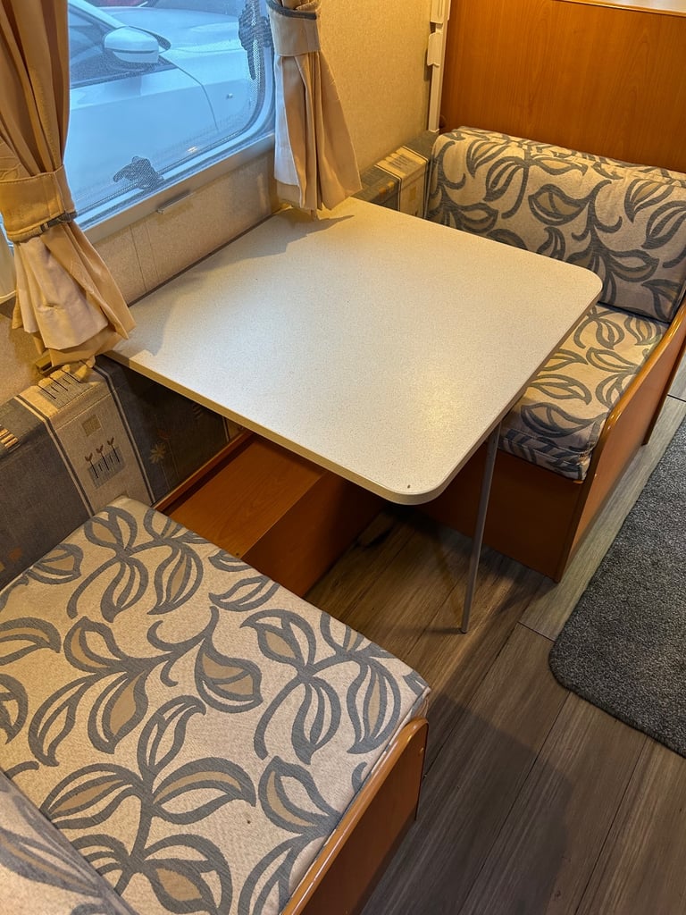 2007 BAILEY RANGER Series 5 550/6 (6 BERTH) Caravan