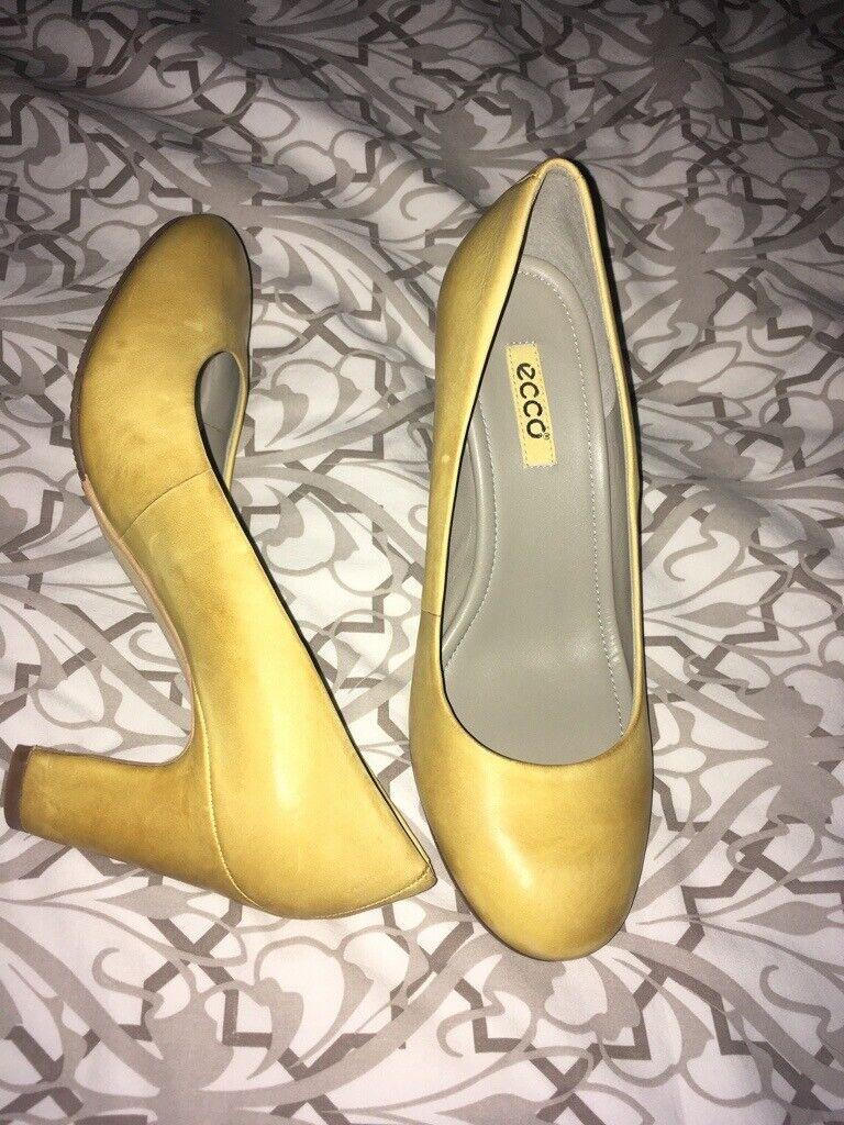 Ecco online pumps yellow