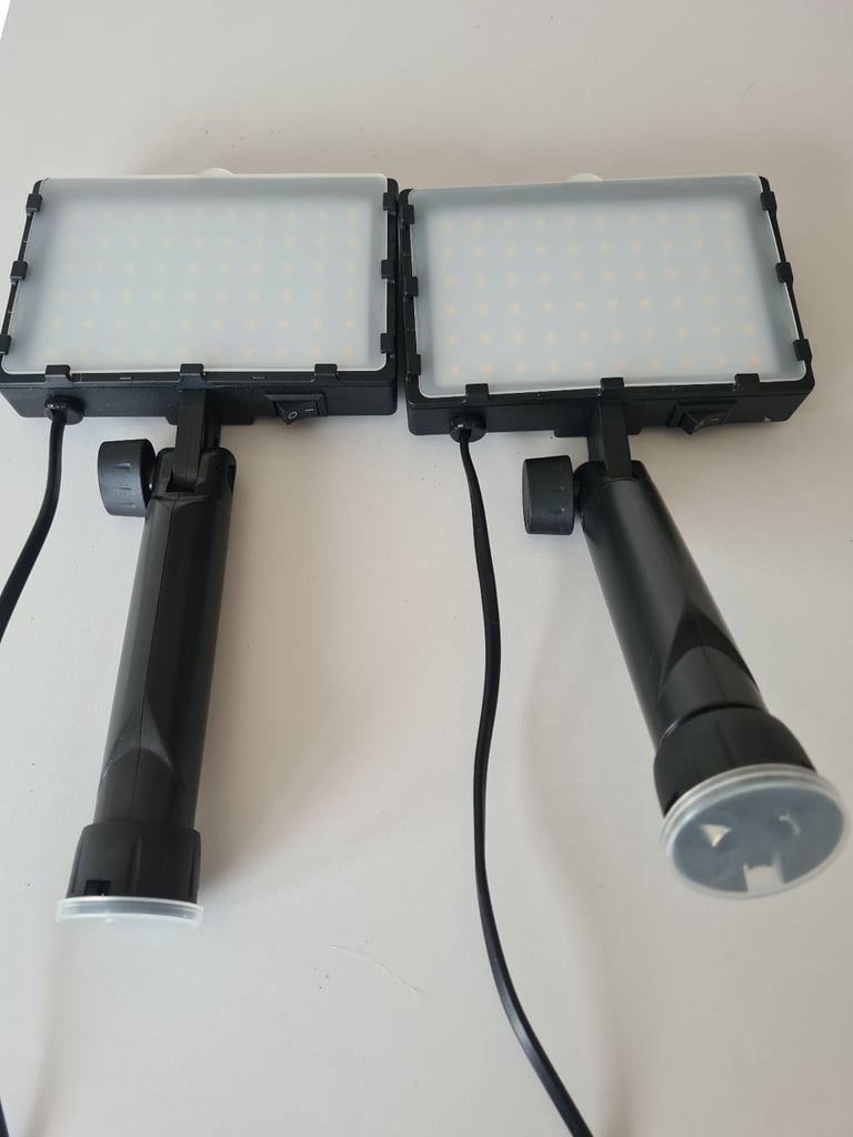 2 Emart photography lighrs