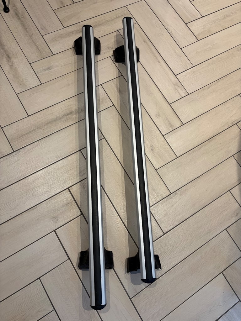 Halfords advanced roof bars, 118cm