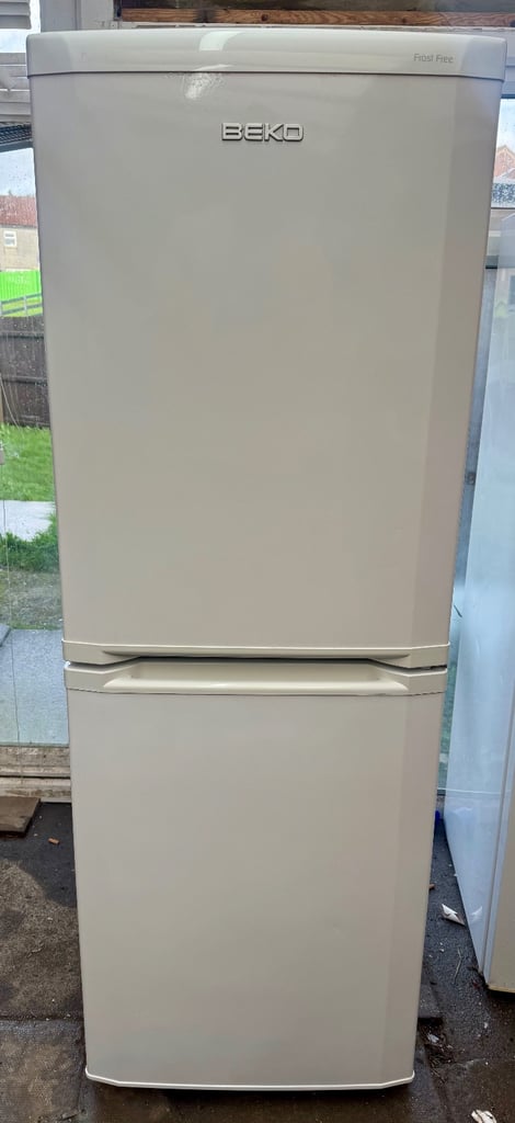 image for BEKO Frost free fridge freezer 