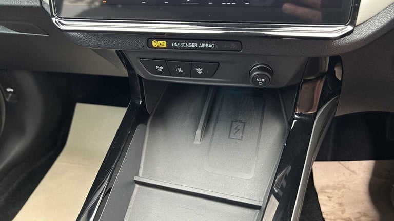 2025 Ford Puma 123kW Premium 43kWh 5dr Auto Hatchback Electric Automatic