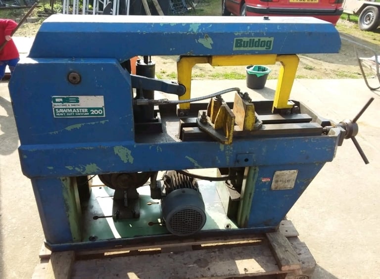 Power hacksaw Bulldog. 200 3ph - 