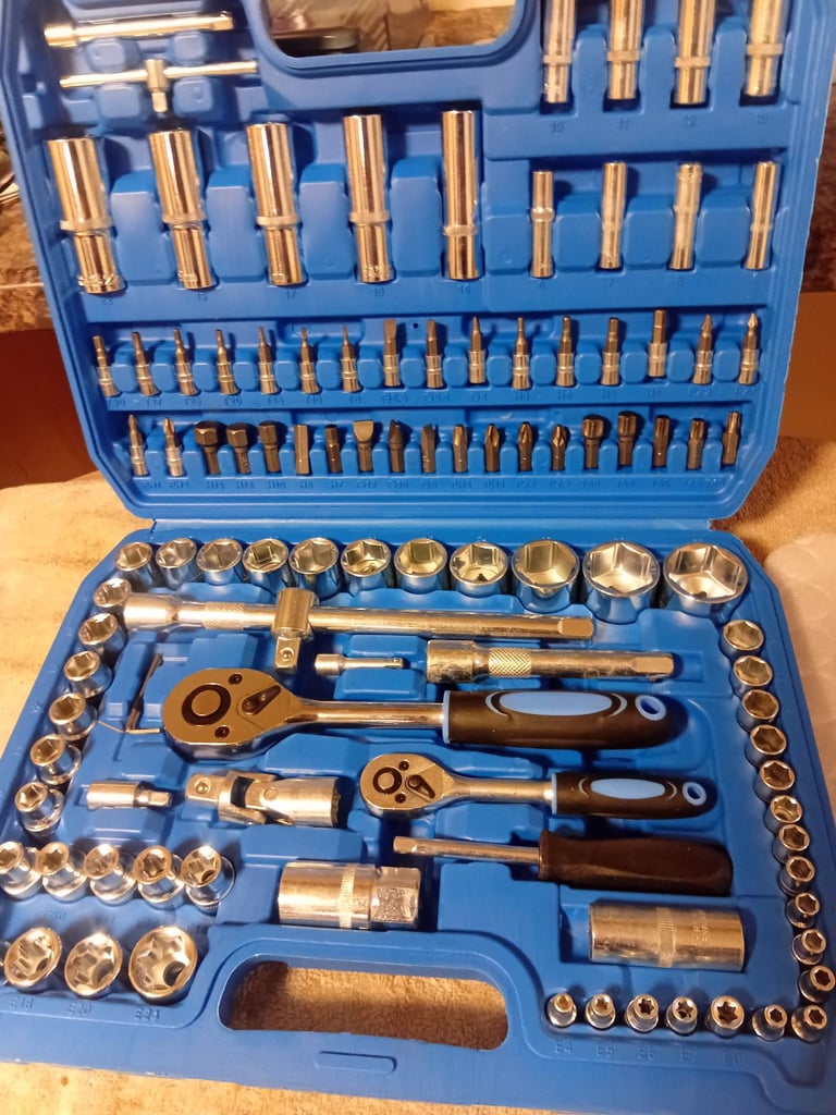 image for NEW 108 PIECE MULTI FUNCTION SOCKET SET 1/2 IN AND 1/4 IN DRIVE