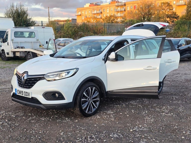 2019 Renault Kadjar 1.3 TCe Iconic SUV 5dr Petrol EDC Euro 6 (s/s) (140 ps) SUV Petrol Automatic