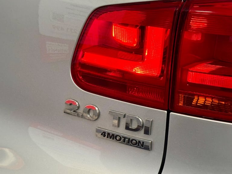 2015 Volkswagen Tiguan 2.0 TDi BlueMotion Tech Match 5dr ** 4 MOTION ** Diesel