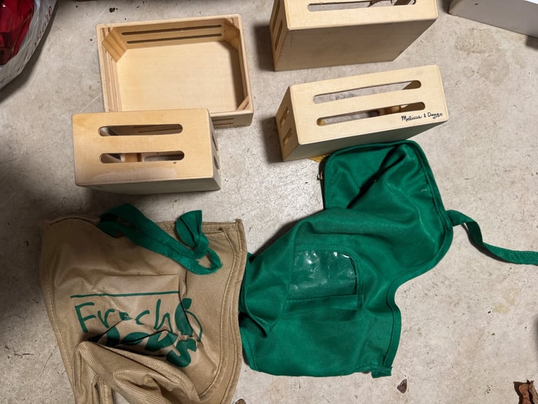 Melissa & Doug Fresh Mart Grocery Store / Checkout Counter