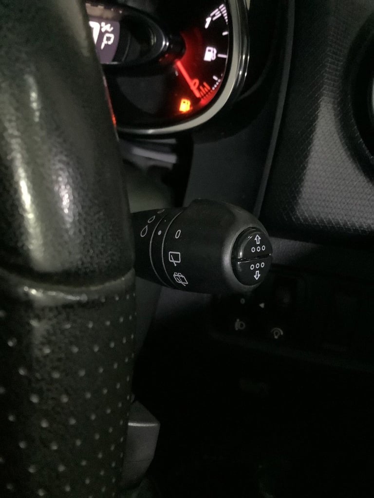 2018 Renault Clio 1.6 TCe Renaultsport Nav Hatchback 5dr Petrol EDC Euro 6 (200 ps) Hatchback Pet...