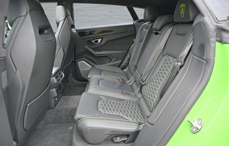 LAMBORGHINI URUS [URBAN NERO] 4.0T V8 BI-TURBO PETROL AUTO 4X4 2022 [71] GREEN