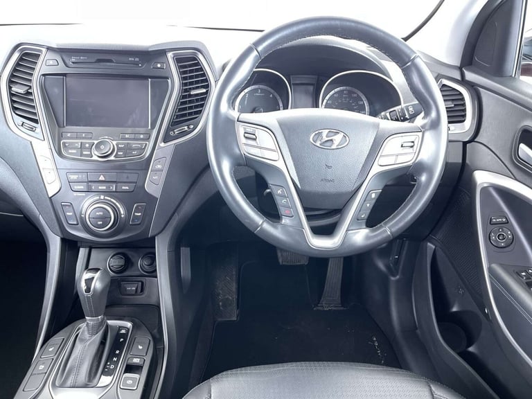 2014 Hyundai Santa Fe 2.2 CRDi Premium SUV 5dr Diesel Auto 4WD Euro 5 (5 seat) (194 bhp) PARK SEN...