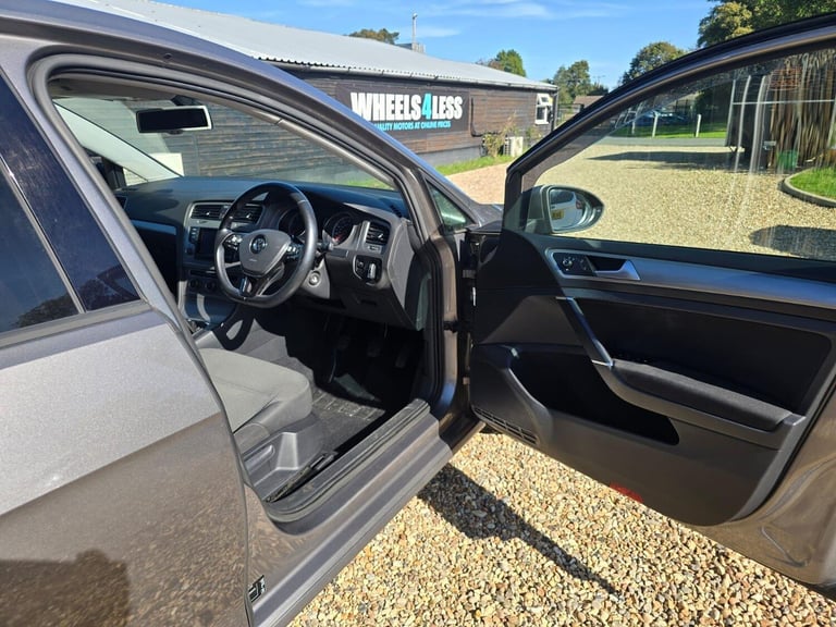 2014 Volkswagen Golf 1.6 TDI BlueMotion Tech SE Euro 5 (s/s) 5dr HATCHBACK Diesel Manual