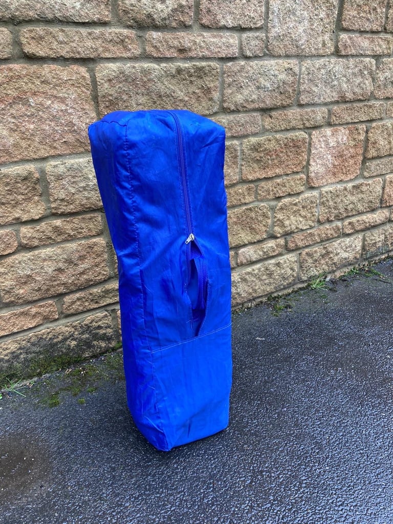 Travel cot