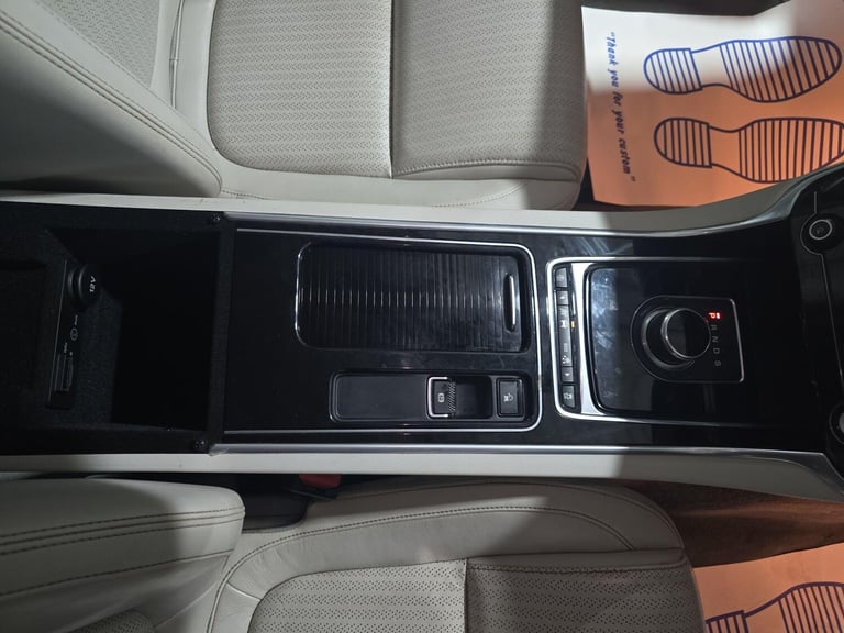 2017 Jaguar XE 2.0i Portfolio Auto Euro 6 (s/s) 4dr SALOON Petrol Automatic