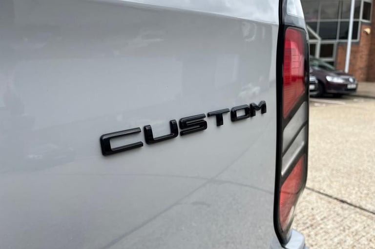 2025 Ford Transit Custom 2.5 PHEV 232ps H1 Double Cab Van Limited Auto PANEL VAN PETROL/ELECTRIC ...