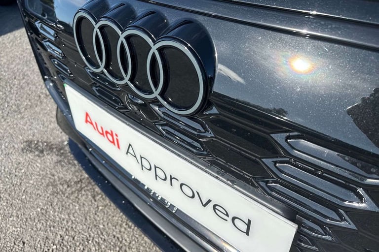 2024 Audi Q6 e-tron 225kW Performance 100kWh Edition 1 5dr Auto Estate Electric Automatic