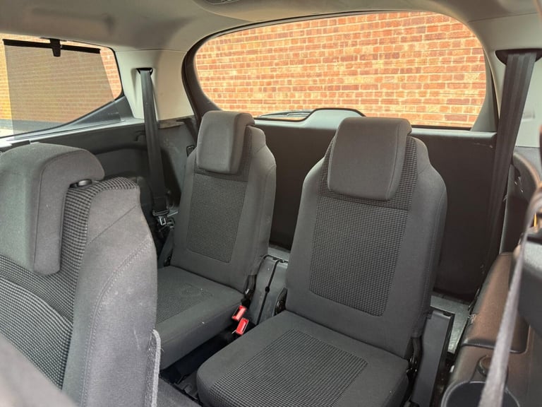  Peugeot 5008 1.6 HDi Active Euro 5 5dr Diesel Manual