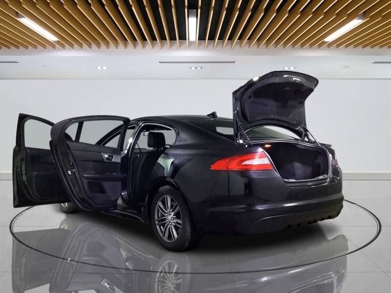2015 Jaguar XF 2.2d [163] R-Sport 4dr Auto SALOON DIESEL Automatic