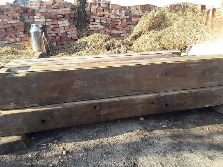 Reclaimed 200 years old, solid pine beam. 5.8 feet long. 
