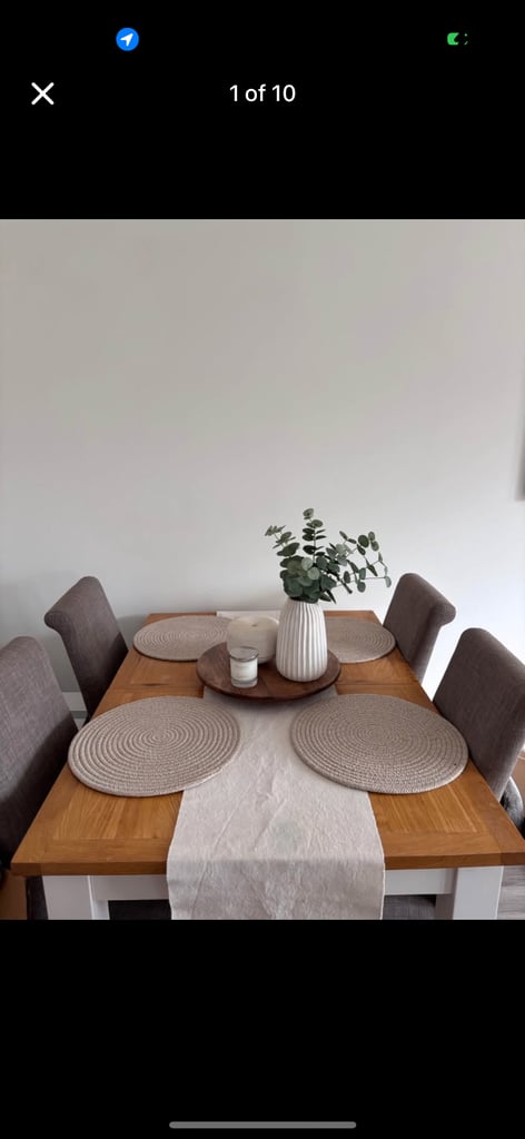 image for Wood extendable dining table with 4 chairs