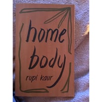 Rupi Kaur : Home Body