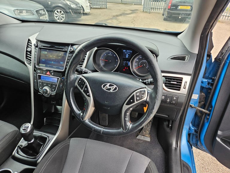 HYUNDAI I30 1.6 CRDi Blue Drive Style Nav 2012