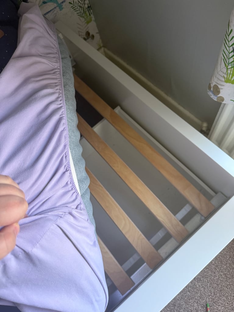 Excellent condition 8 month old IKEA Malm single bed with drawers slats and foam mattress