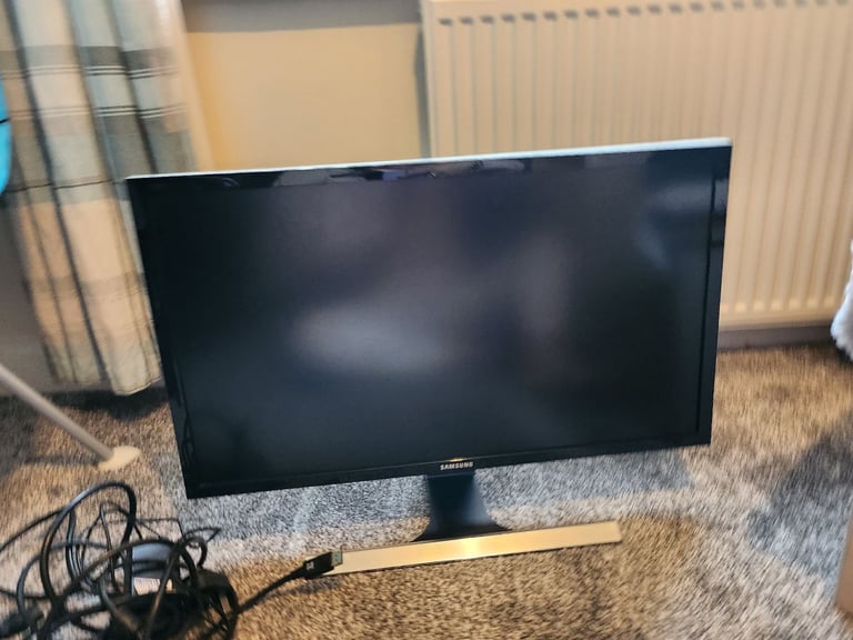 Samsung uhd monitor 