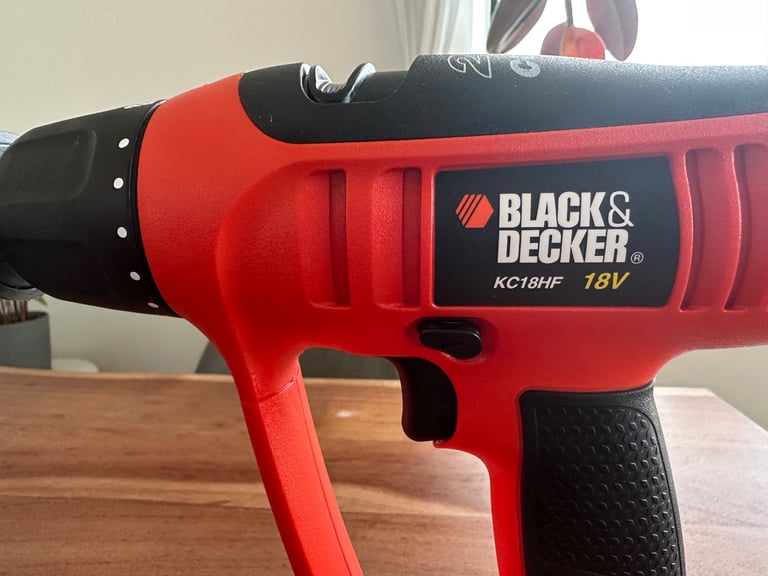 Black & Decker KC18HF drill, battery & charger, case