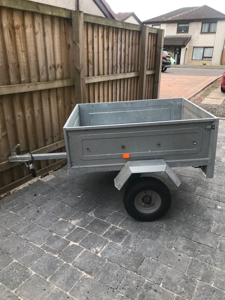 Erde small trailer