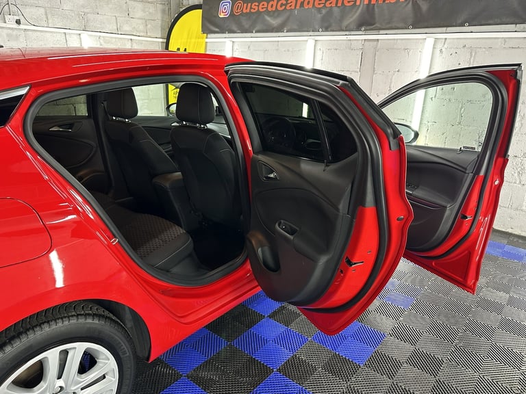 2016 Vauxhall Astra 1.0i Turbo ecoFLEX Tech Line Hatchback 5dr Petrol Manual