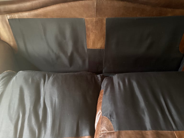 2seater leather sofa vgc  in brown 