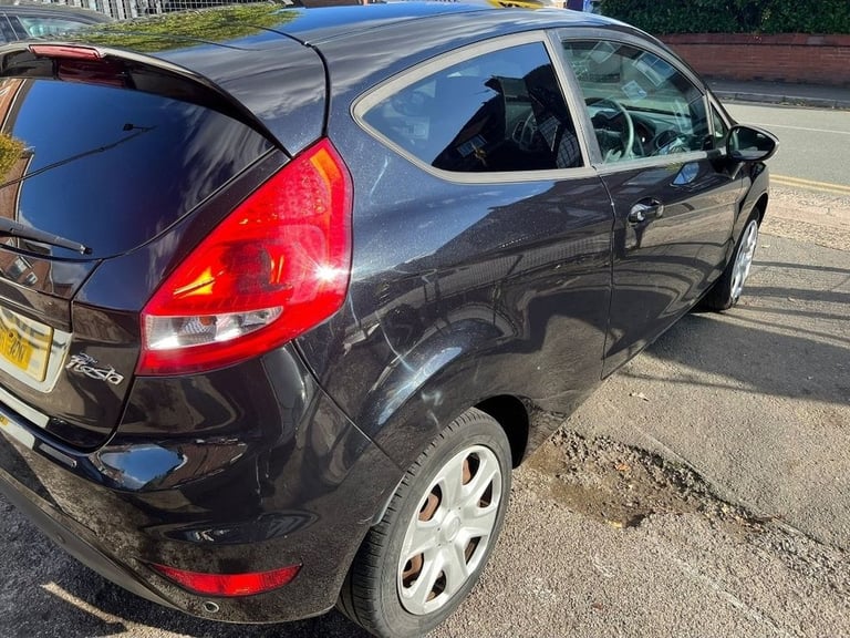 2009 Ford Fiesta 1.4 Style + Hatchback 3dr Petrol Manual (133 g/km, 94 bhp) Hatchback Petrol Manual