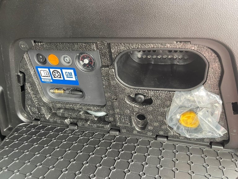 2014 Vauxhall Meriva 1.4i Exclusiv Euro 6 5dr Petrol