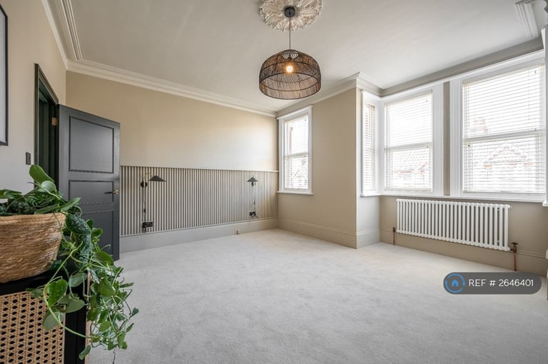 5 bedroom house in St. Andrews Road, Portslade, Brighton, BN41 (5 bed) (#2646401)