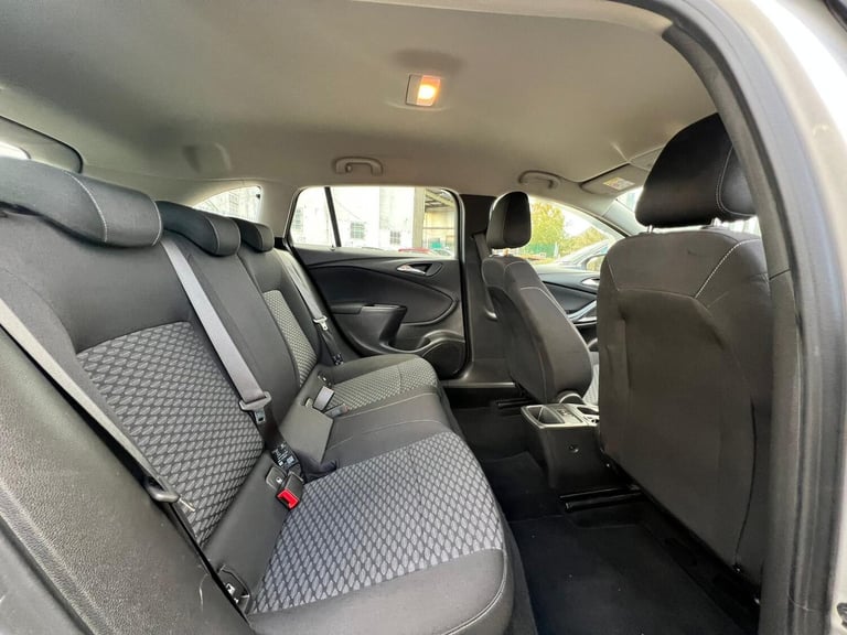 2016 Vauxhall Astra 1.6 CDTi ecoFLEX Design Sports Tourer Euro 6 (s/s) 5dr ESTATE Diesel Manual