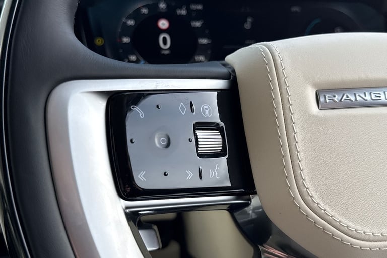 2025 Land Rover Range Rover 3.0 P460e 38.2kWh Autobiography Auto 4WD Euro 6 (s/s) 5dr SUV Automatic