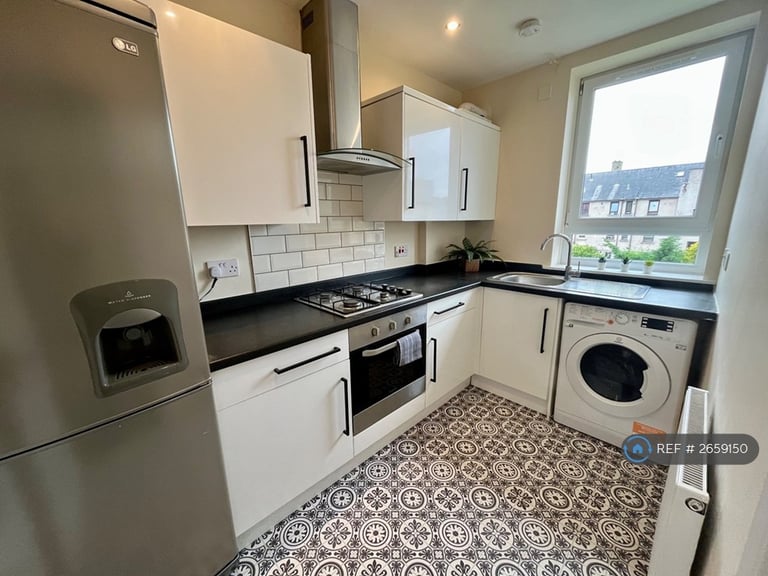 2 bedroom flat in Craigentinny Road, Edinburgh, EH7 (2 bed) (#2659150)