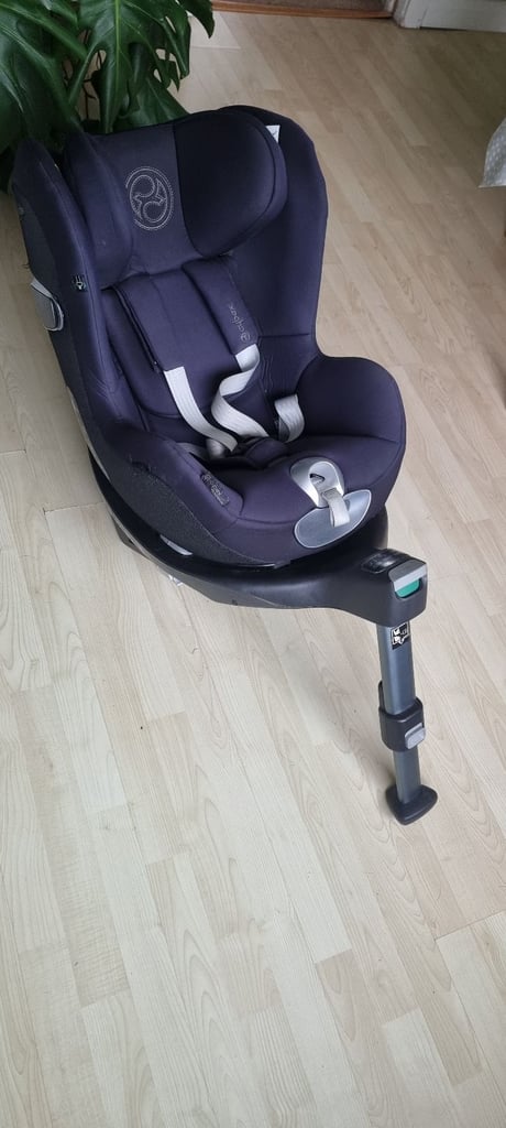 Cybex car seats and isofix base