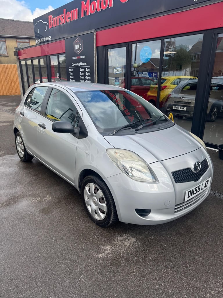  Toyota Yaris 1.0 VVT-i T2 5dr Petrol Manual