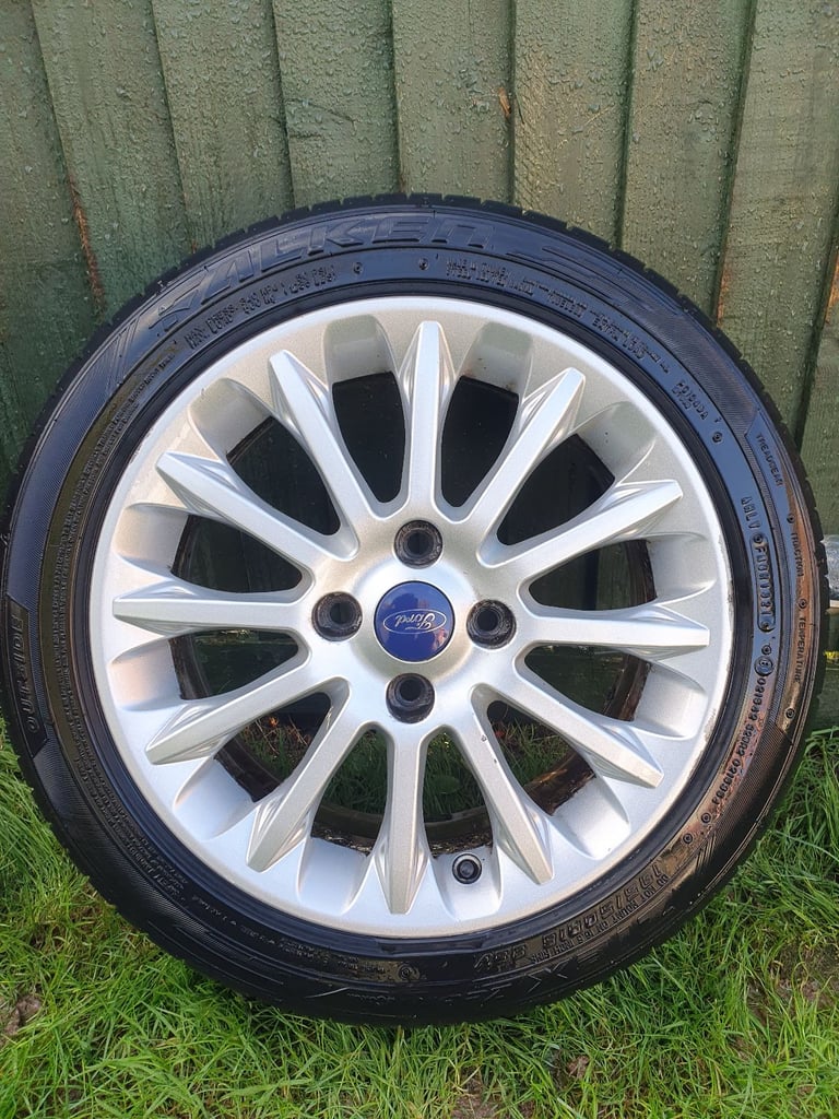 image for 16"FORD FIESTA SINGLE ALLOY WHEEL in very good condition including tyre /tread of 6mm.