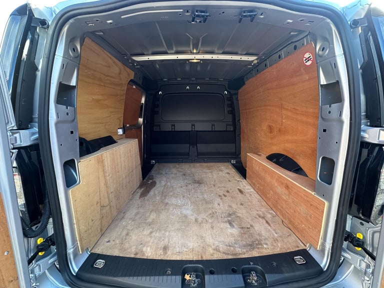 2022 Volkswagen Caddy 2.0 TDI C20 Commerce Pro SWB Euro 6 (s/s) 5dr PANEL VAN Diesel Manual