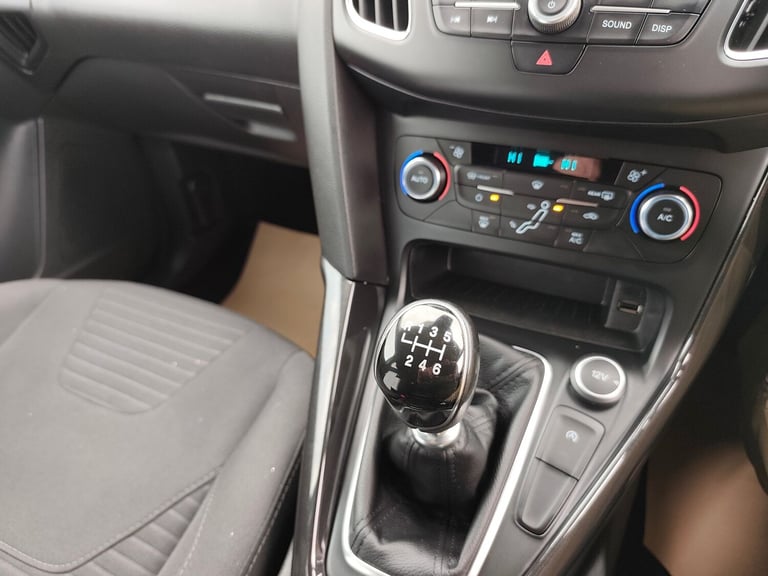 2018 Ford Focus 1.0L Titanium Hatchback 5dr Petrol Manual Euro 6 (123 bhp) Hatchback Petrol Manual