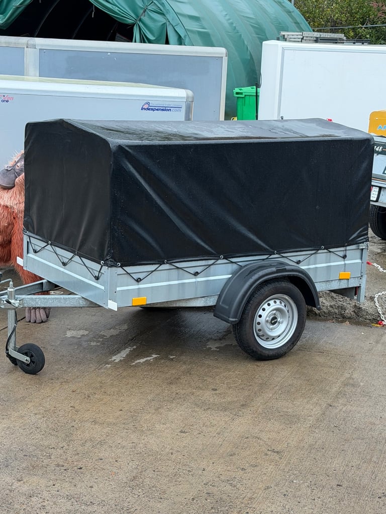 7 x 4 covered trailer 
