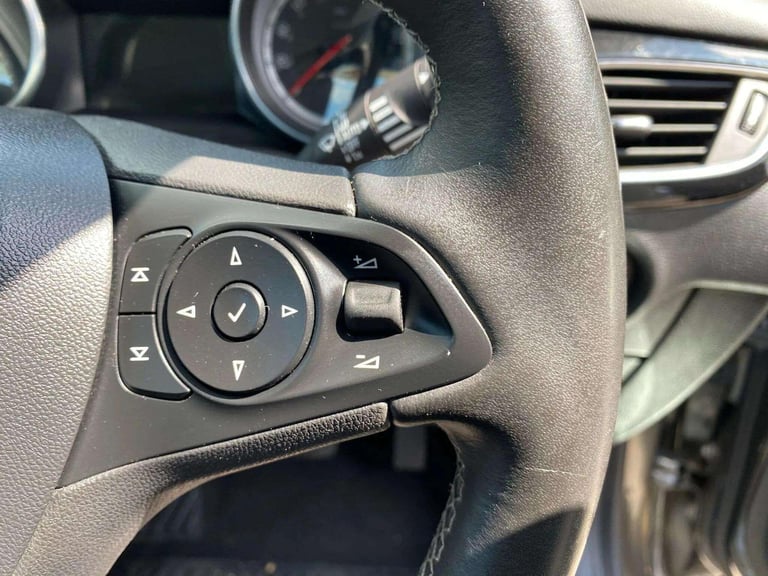 2018 Vauxhall Astra 1.4i Turbo Elite Nav Auto Euro 6 (s/s) 5dr Petrol