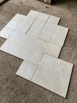 18 boxes of floor tiles 12.96m2 in total 