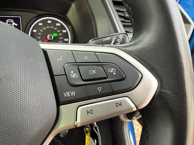 2023 Volkswagen Transporter 2.0 TDI T32 Highline Kombi DSG FWD SWB Euro 6 (s/s) 5dr WINDOW VAN Di...